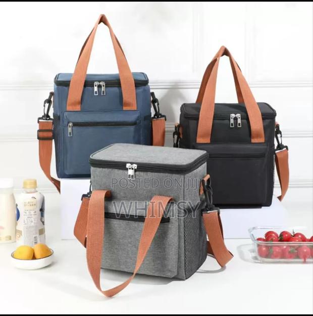 Large Capacity Insulated Lunch Bag, - thumbnail 2