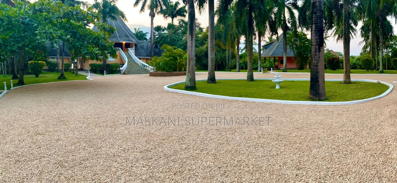 14bdrm Villa in Neptune, Diani for sale