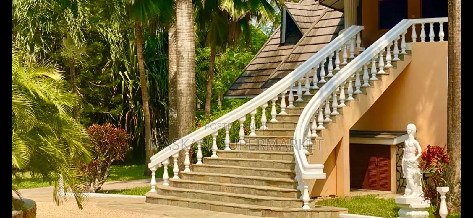 14bdrm Villa in Neptune, Diani for sale