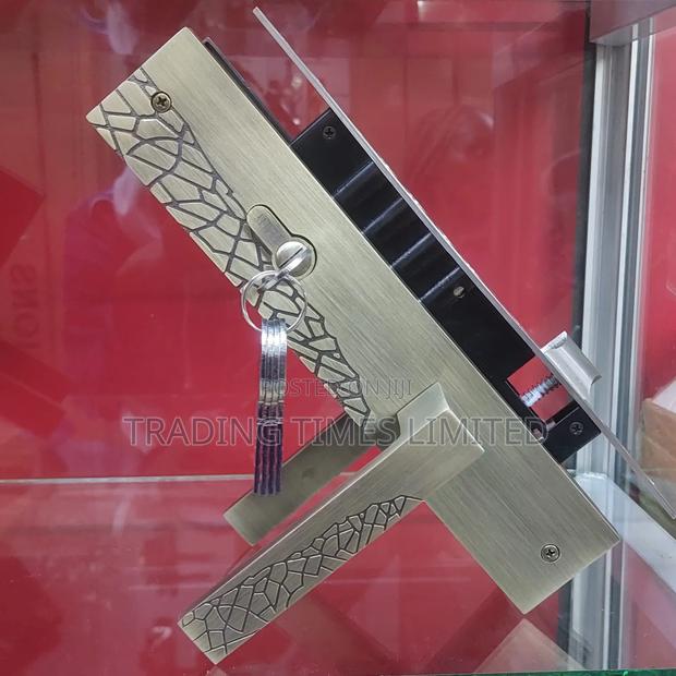 Fealty Door Lock