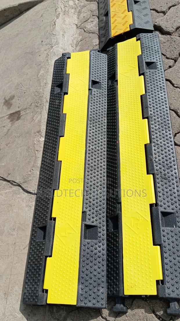 Light Duty 2- Channels Rubber Cable Protector