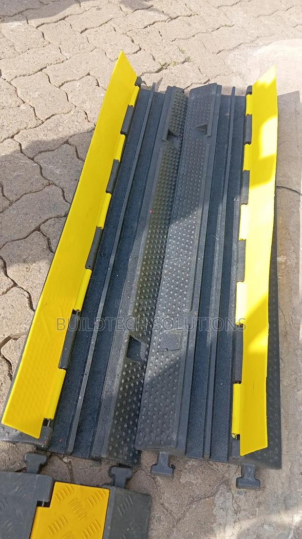 Cable Protector Ramp - thumbnail 2