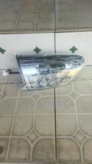 Toyota Wish 2014 Boot Light