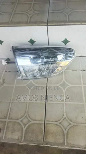 Toyota Wish 2014 Boot Light