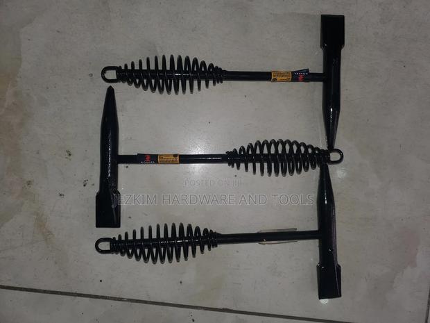 Chipping Hammer 300gms - main view