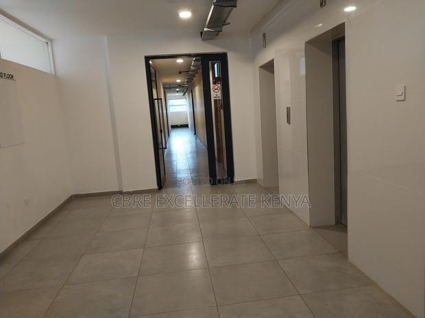 Office to Let - thumbnail 4