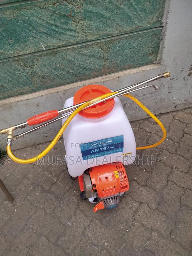 Astromilano Knapsack Sprayer - main view