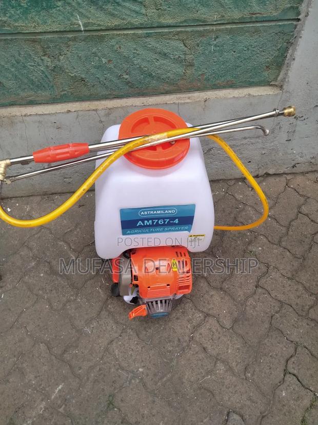 Astromilano Knapsack Sprayer - thumbnail 2