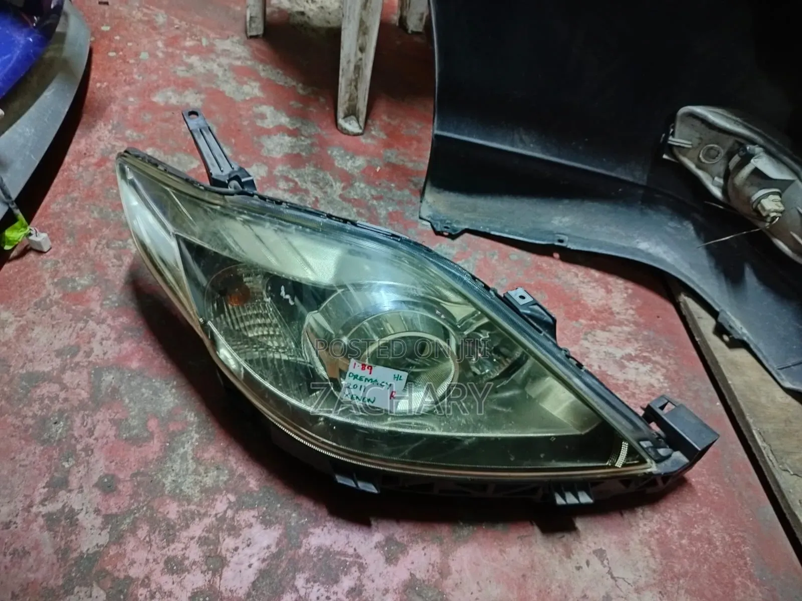 Mazda Premacy Xenon Headlight
