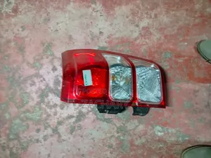 Suzuki Escudo Taillight