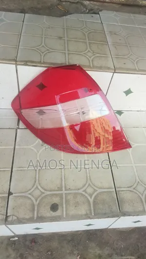 Hona Fit 2011 Tailight Lens