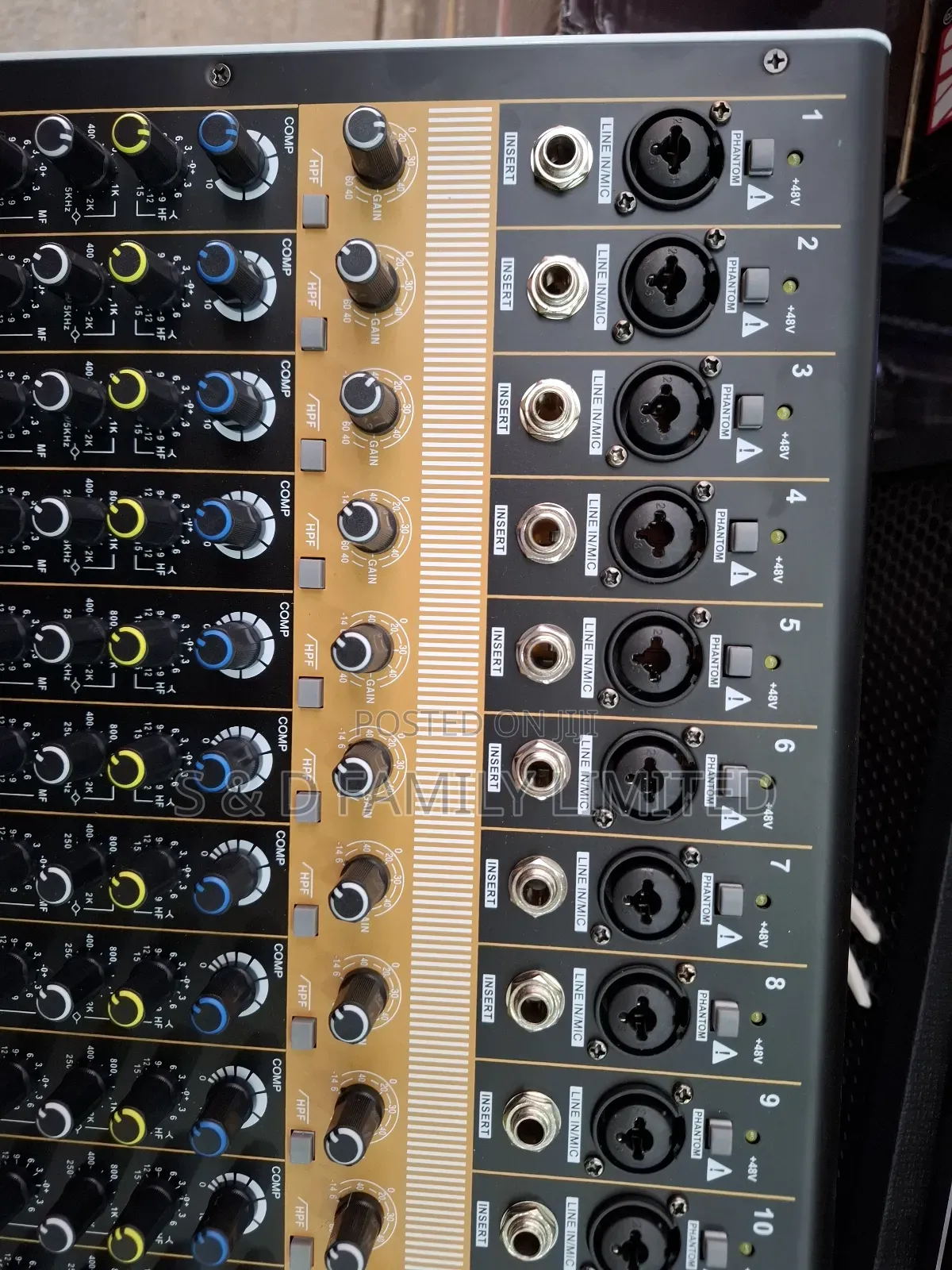 Soundcraft Gt24004fx Plain Mixer 24 Channels
