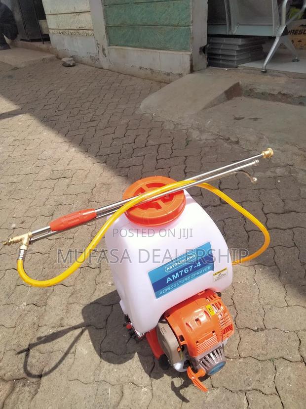 4 Stroke Astromilano Farm Sprayer - thumbnail 3