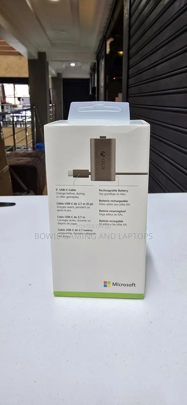 Xbox Series Charge and Play Kit Type C - thumbnail 4