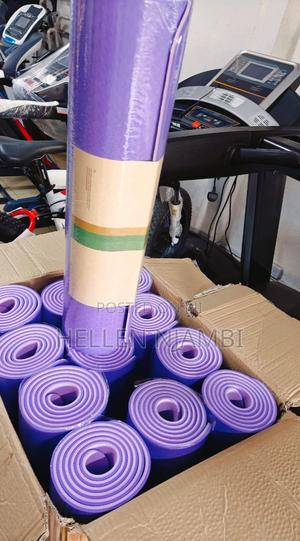 8mm Double Sided Non-Slip Yoga Mat - thumbnail 2