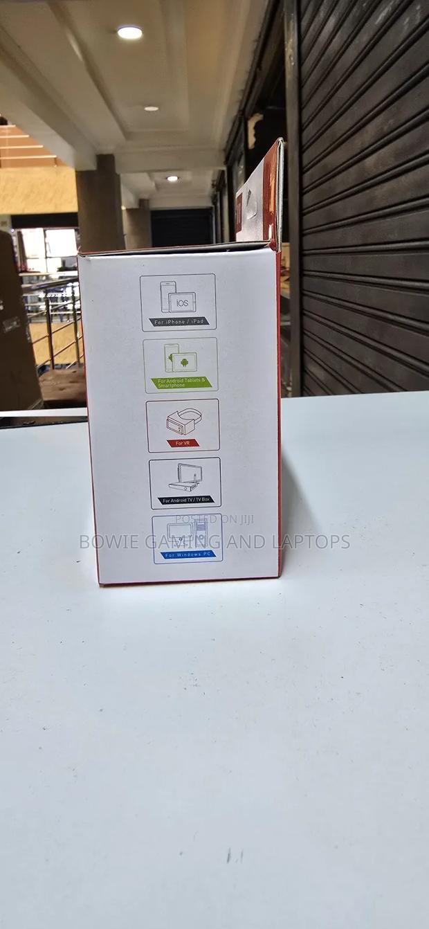 V8 Mobile Game Pad Controller for Android / Ios / Windows - thumbnail 2