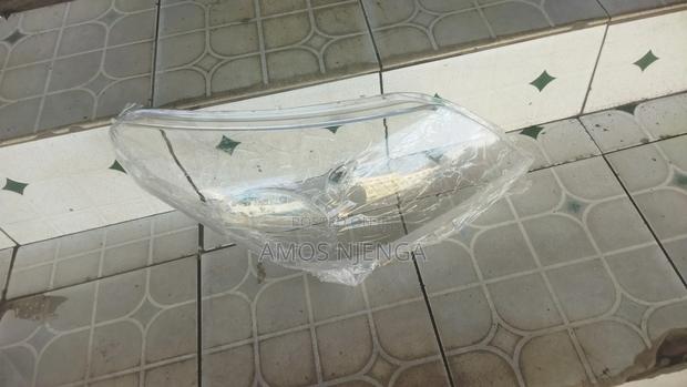 Toyota Ist Headlight Lens - main view