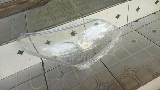 Toyota Ist Headlight Lens - thumbnail 3