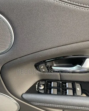 Land Rover Discovery Sport 2018 Black