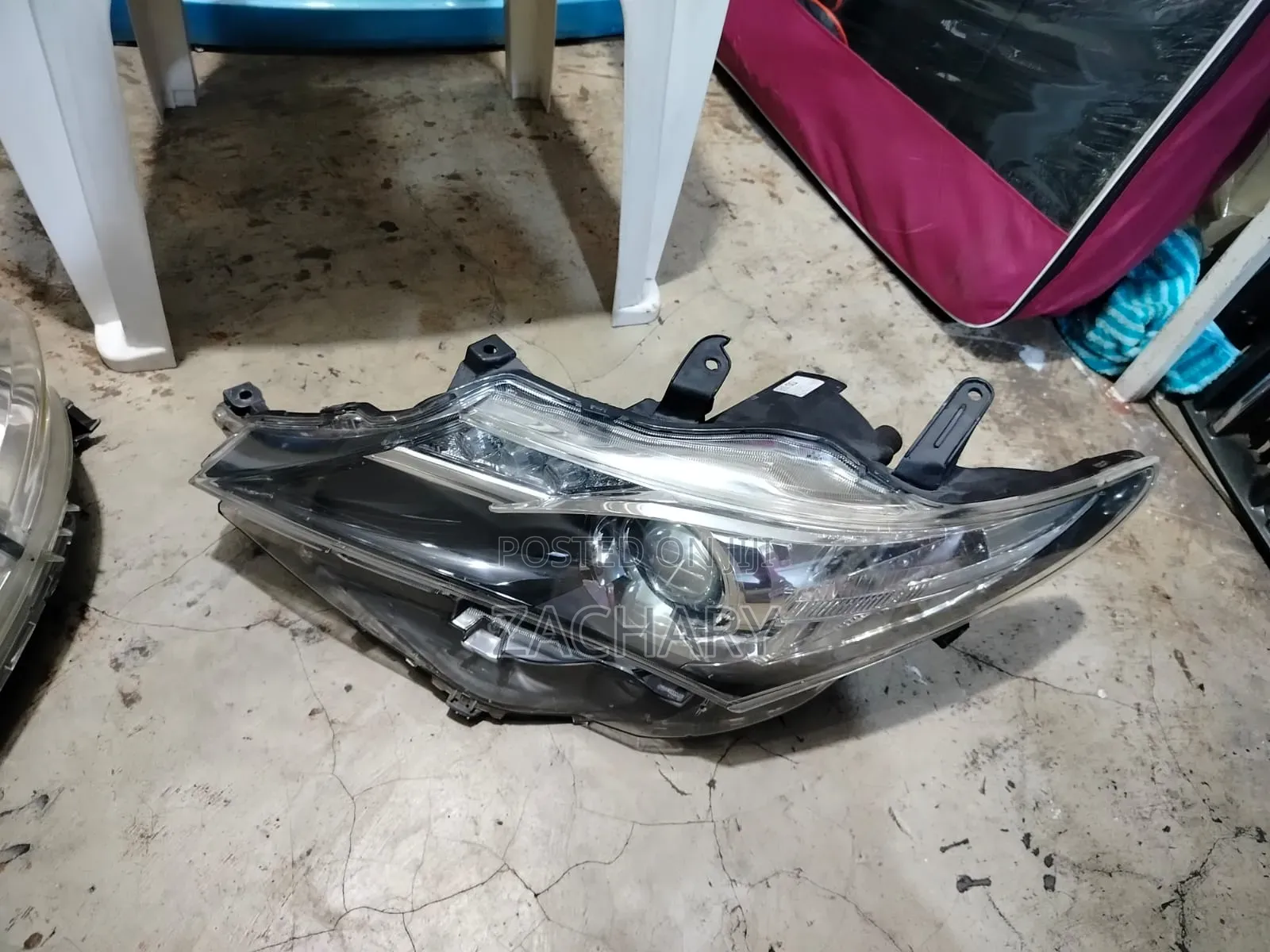 Auris 2016 Headlight Xenon