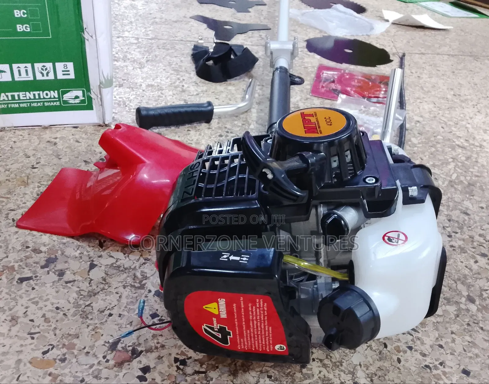 8 Blades 4 Stroke Brush Cutter / 4 Stroke Brush Cutter