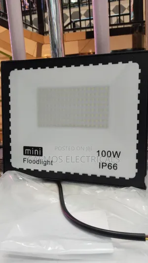 Min Floodlights 100watts