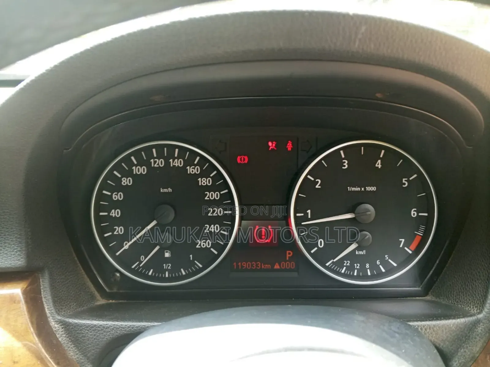 BMW 320i Sedan RWD 2006 White