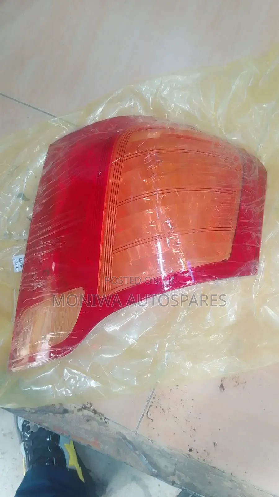 Tail Lens Axio 2006