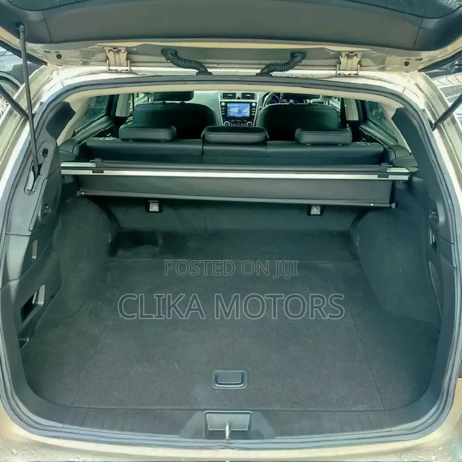 Subaru Outback 2018 Gray