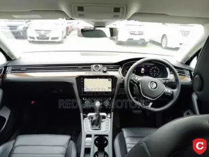 Volkswagen Passat 2018 Blue