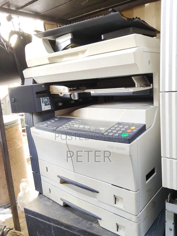 Kyocera Km 2050