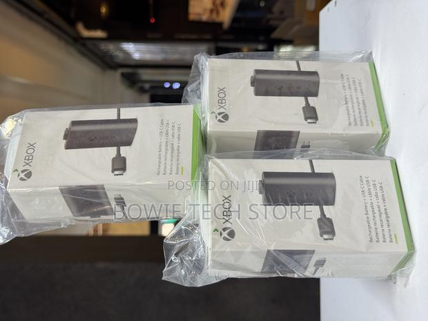 Xbox Series Rechargeable Battery Pack - thumbnail 3