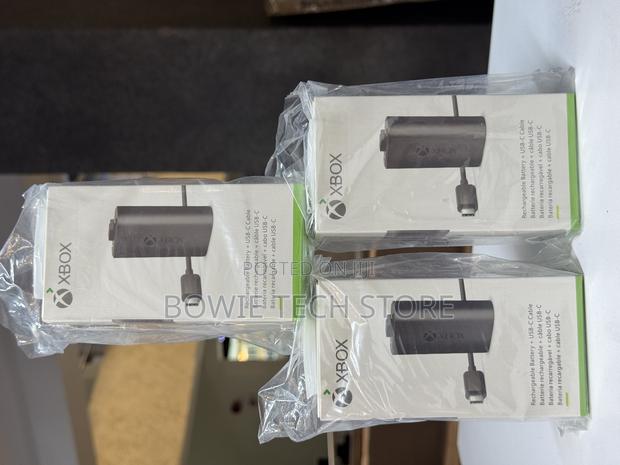 Xbox Series Rechargeable Battery Pack - thumbnail 2