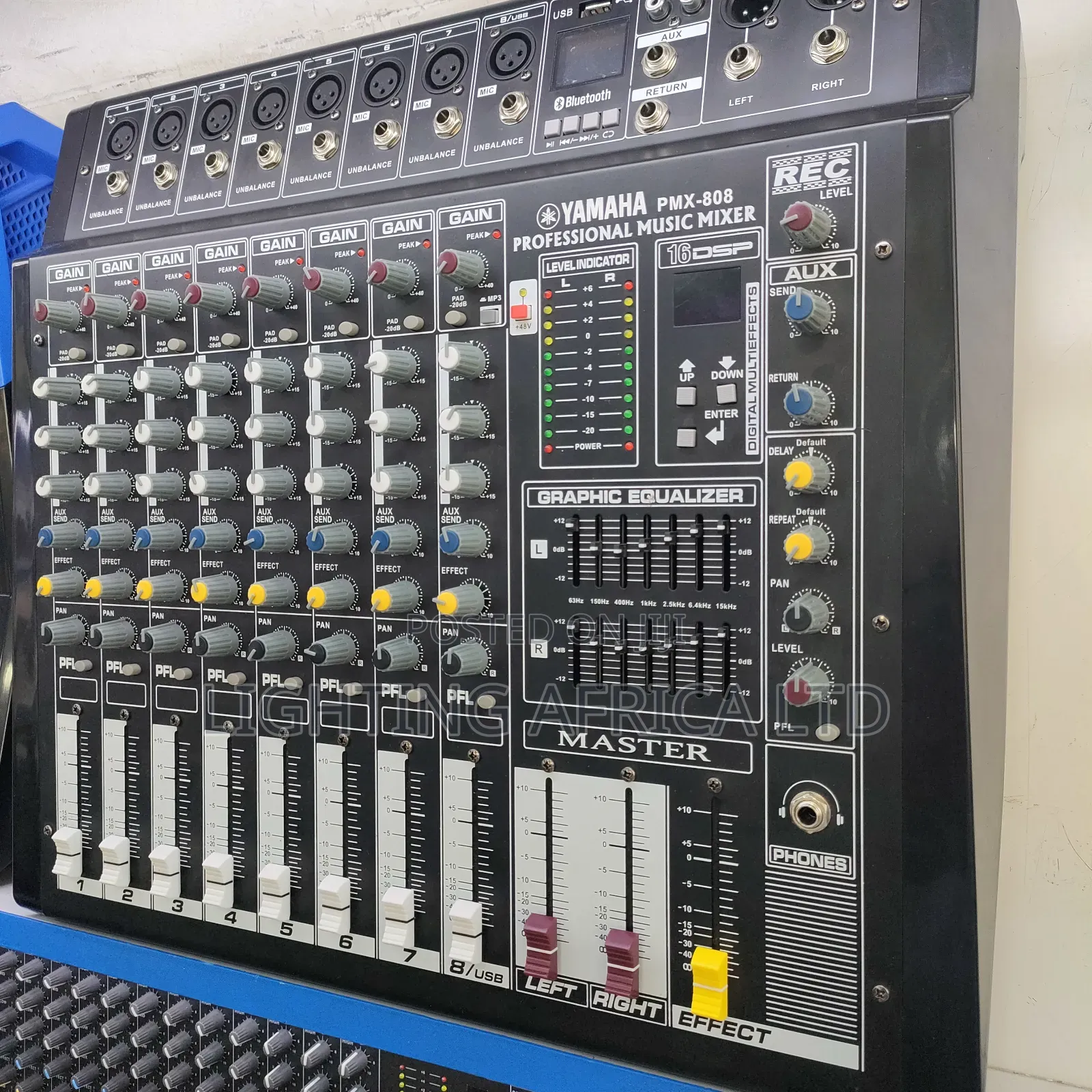 8 Channels Yamaha Usb/Bt Powered Mixer Digital Display