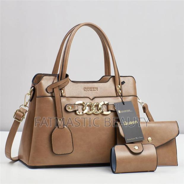 Chain Style Handbag - thumbnail 3