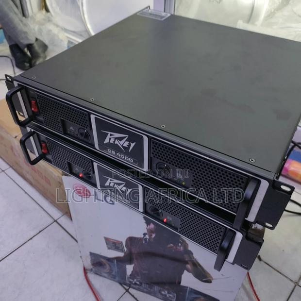 Powerful Peavey 4000 Watts 2 Channel Power Amplifier Special Offer - thumbnail 2