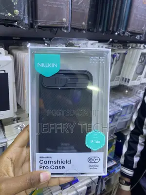 Puloka iPhone 16 E Nillkin Camshield Case Slim Shockproof