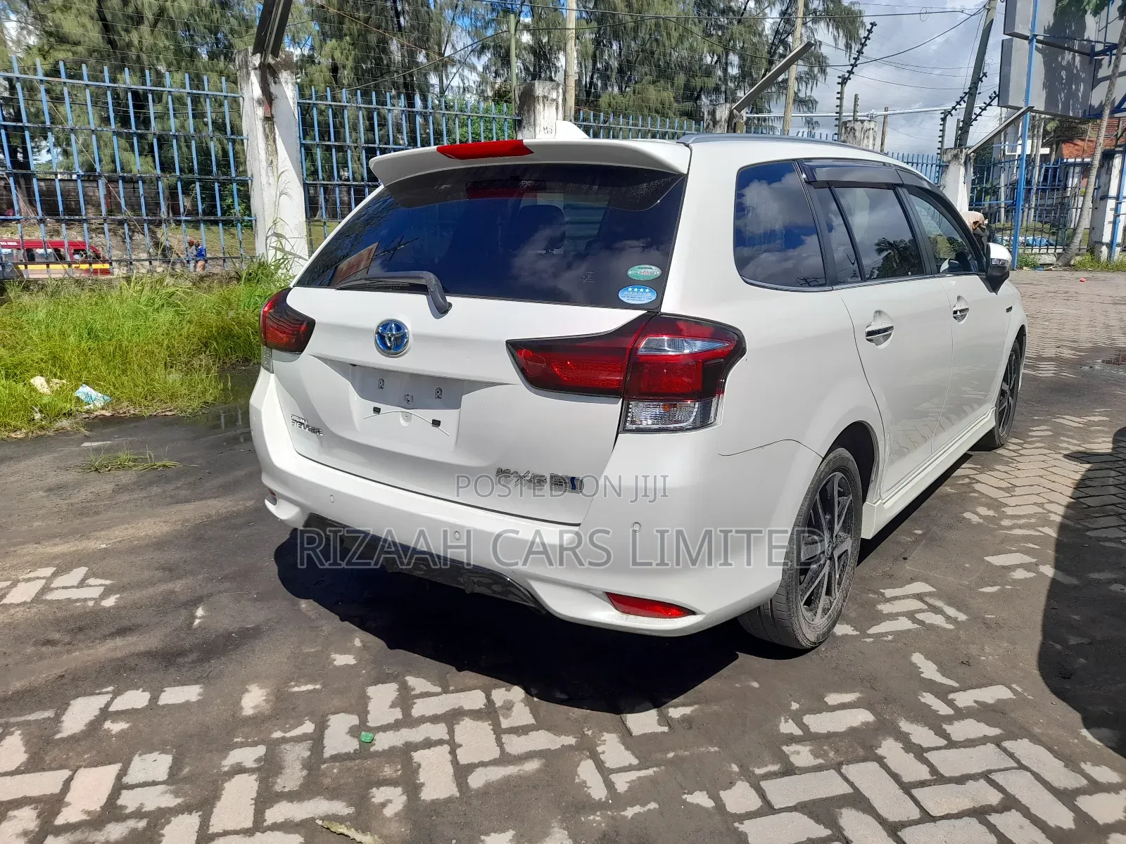 Toyota Corolla Fielder 2019 White