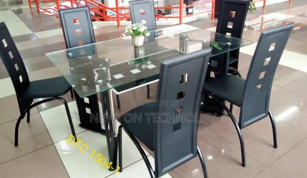 Executive 6 Sitter Glass Dinning Table With Leather Seat