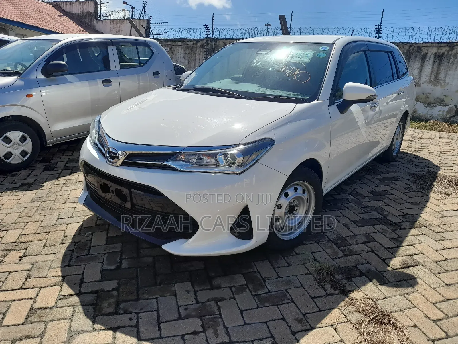 Toyota Corolla Fielder 2018 White