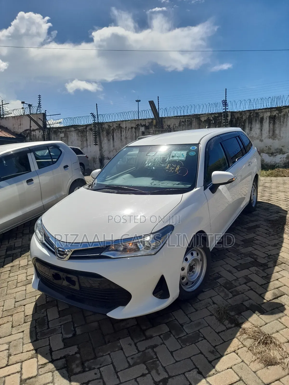 Toyota Corolla Fielder 2018 White