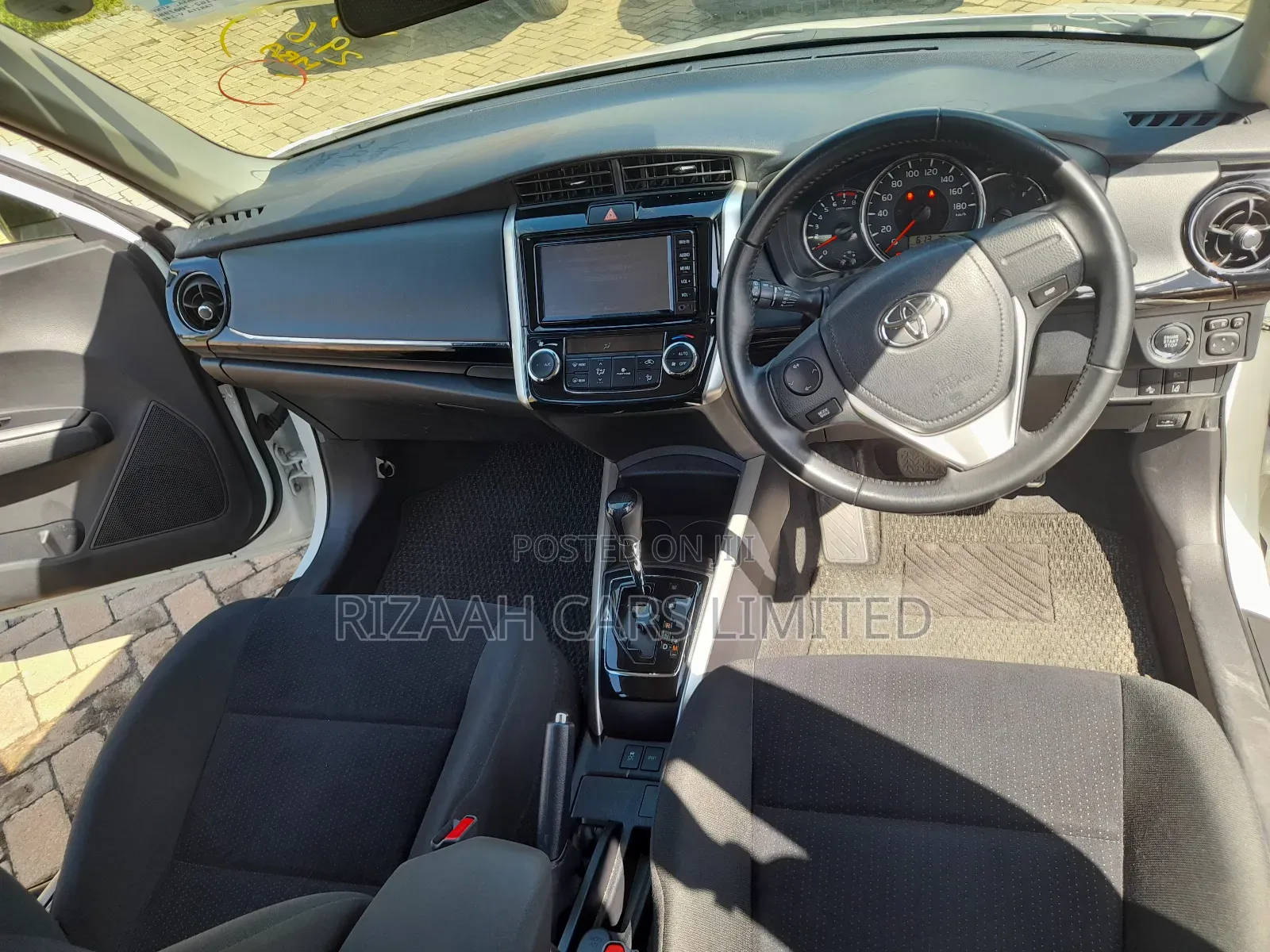 Toyota Corolla Fielder 2018 White