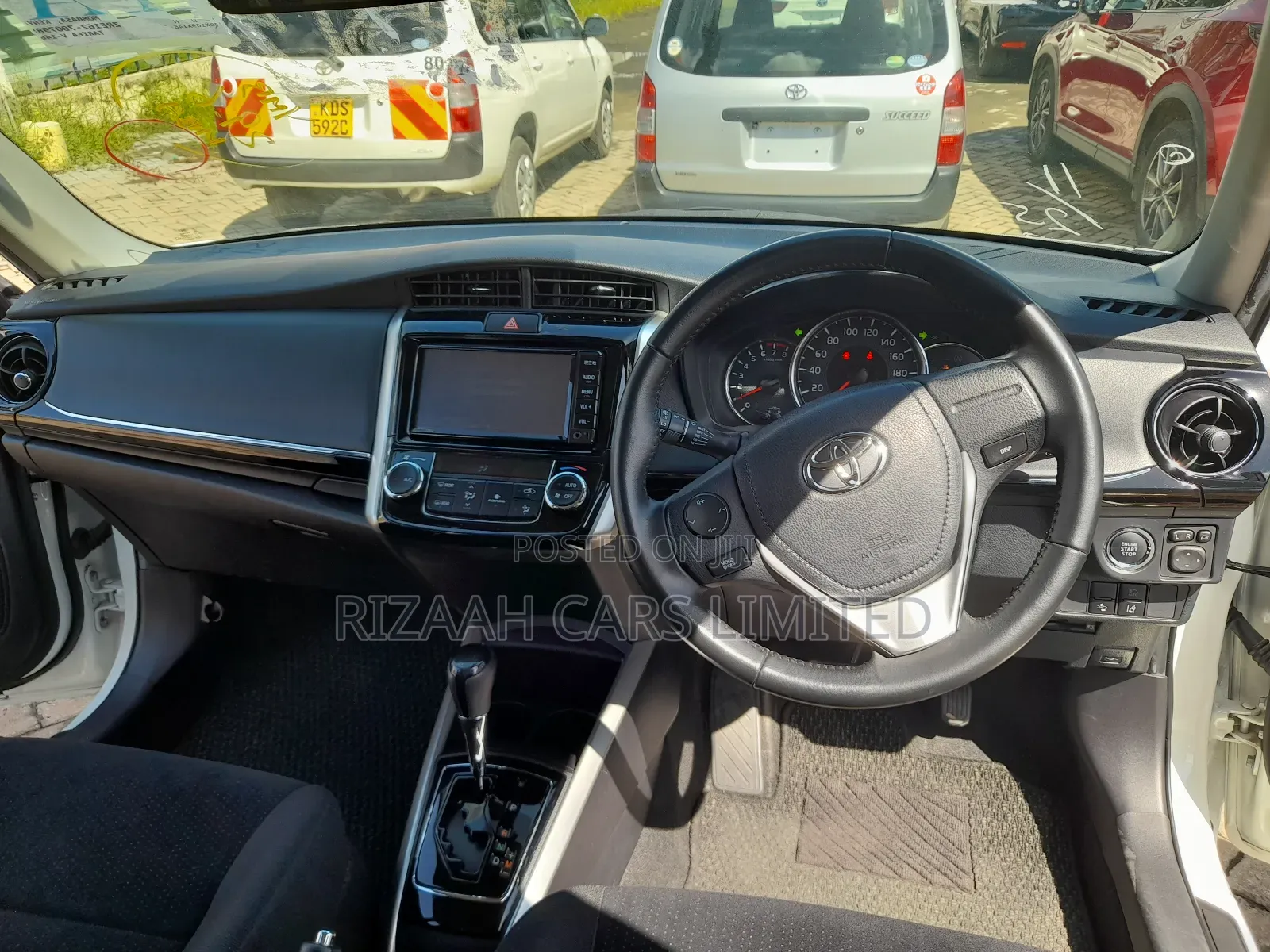 Toyota Corolla Fielder 2018 White