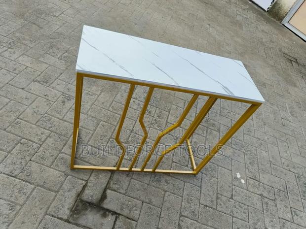 Pedicure Table - main view