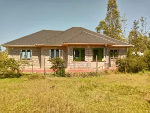 3bdrm Bungalow in Chulaimbo, Daraja Mbili for sale