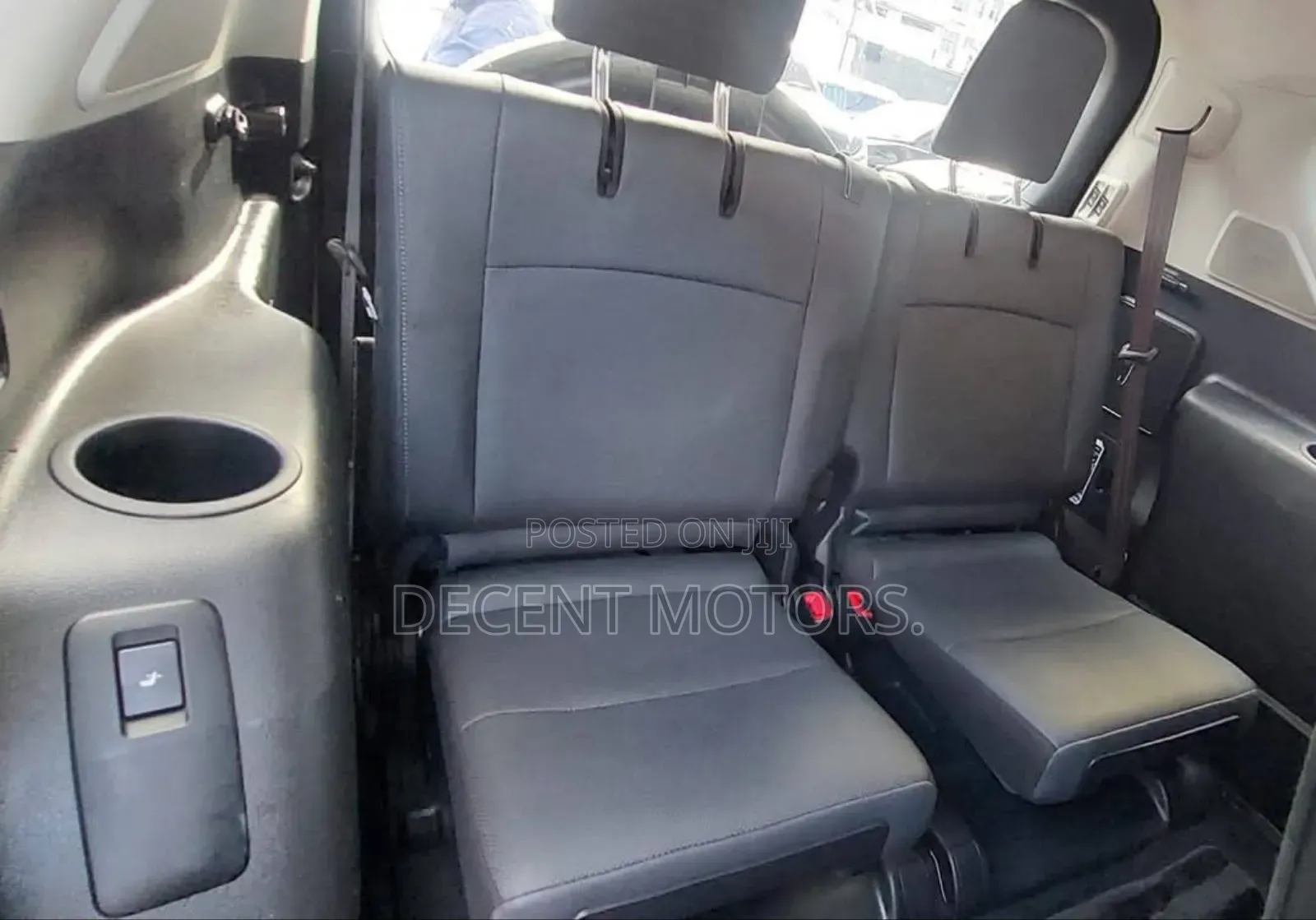 Toyota Land Cruiser Prado 2.8 2019 White