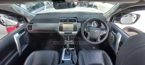 Toyota Land Cruiser Prado 2.8 2019 White