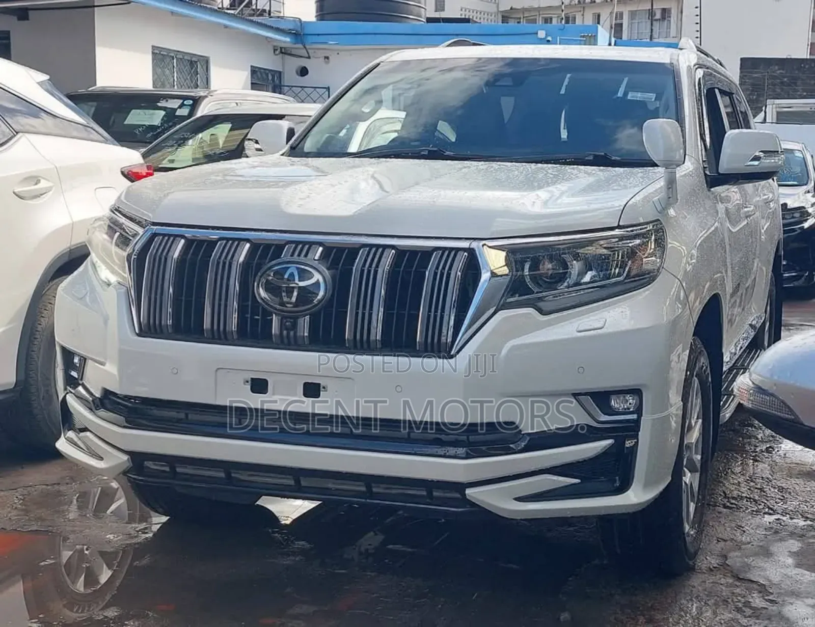 Toyota Land Cruiser Prado 2.8 2019 White