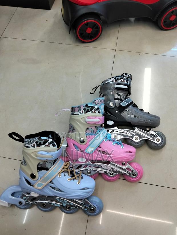 Skate Shoes With Rubber Wheels Sizes; Small, Medium