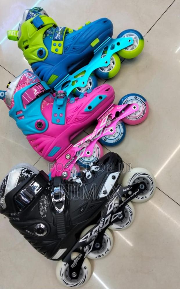 Skate Shoes With Rubber Wheels Sizes; Small, Medium - thumbnail 2